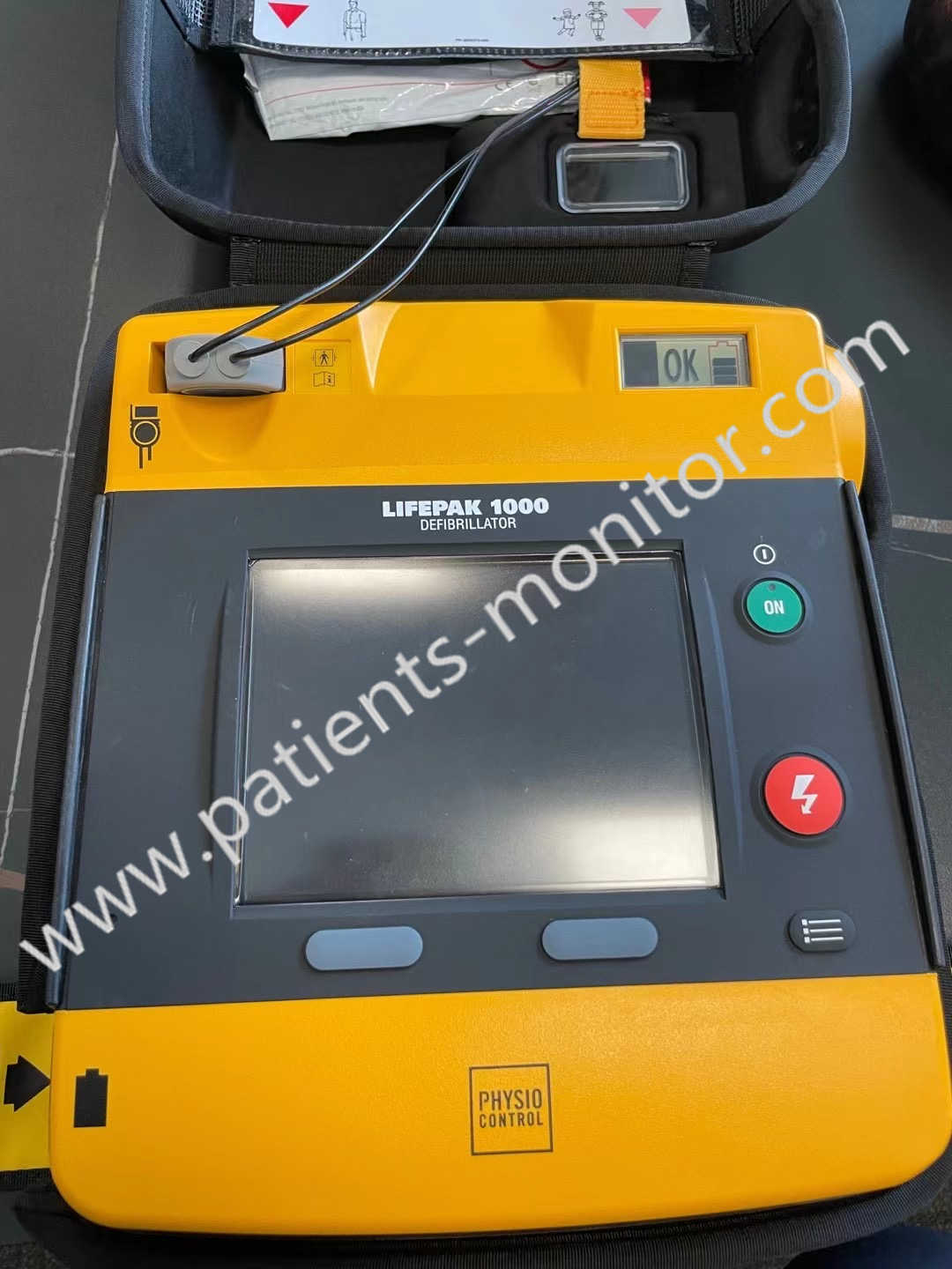 PHYSIO CONTROL Medtronic LIFEPAK 1000 Defibrillator Used - Good Medical Equipment