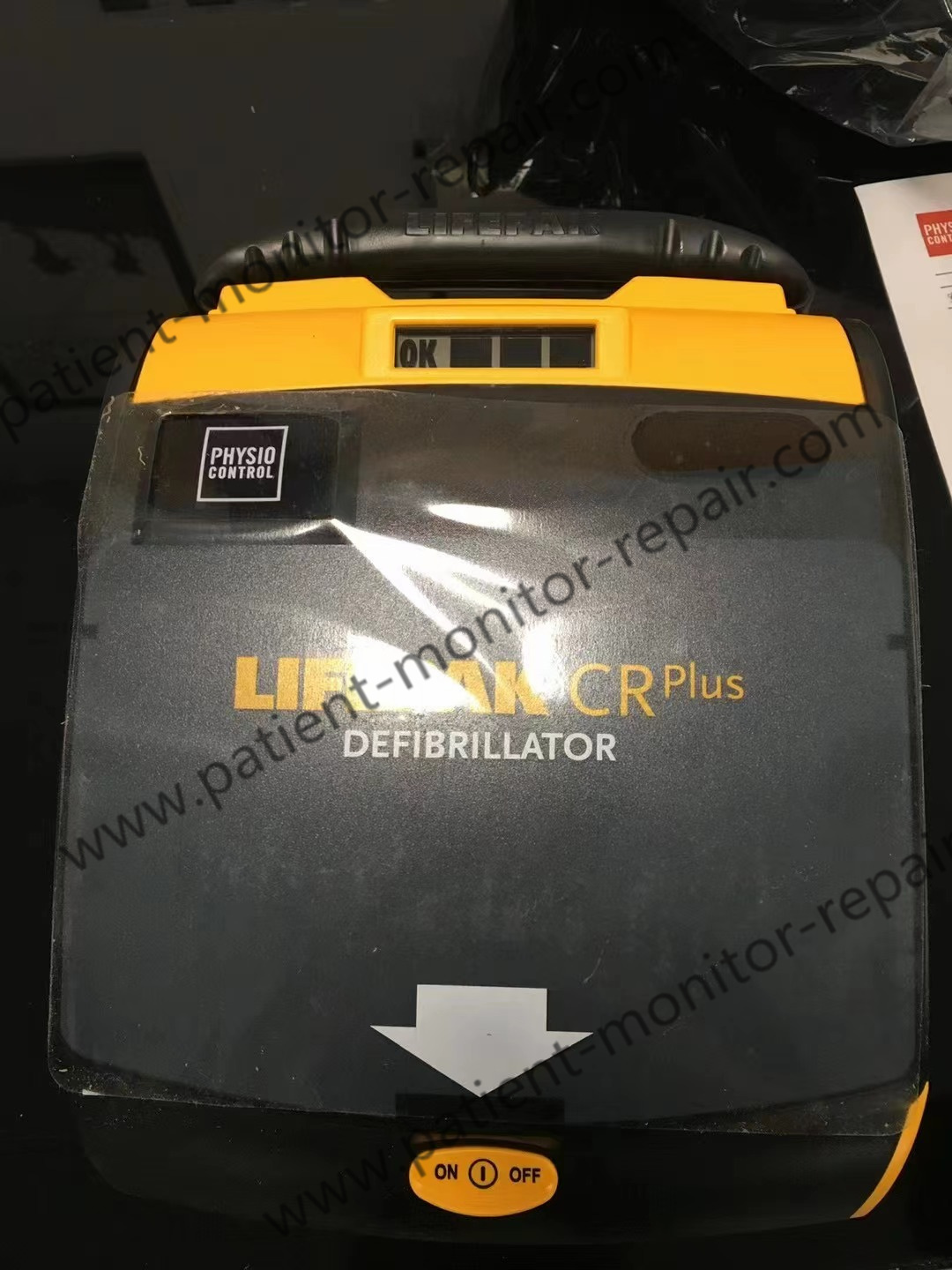 Medtronic PHYSIO CONTROL LIFEPAK CR Plus Defibrillator Used Medical Equipment 